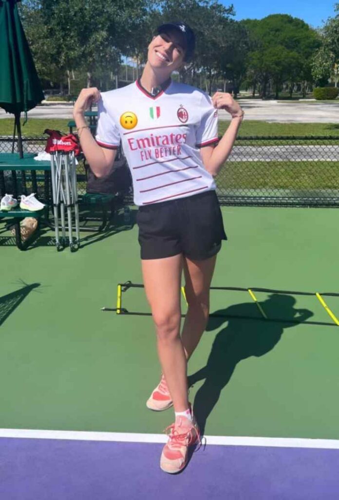 Ajla Tomljanovic Poses With Ac Milan Shirt: Fans In Awe!