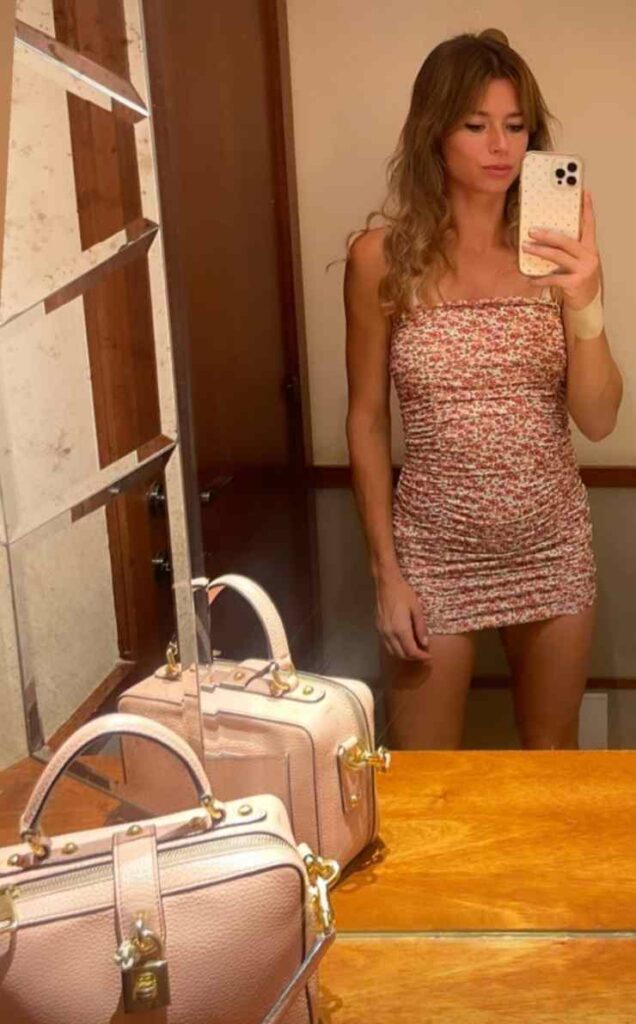 Camila Giorgi Makes Fans Dream Between Suitcases And A Floral Micro-Dress