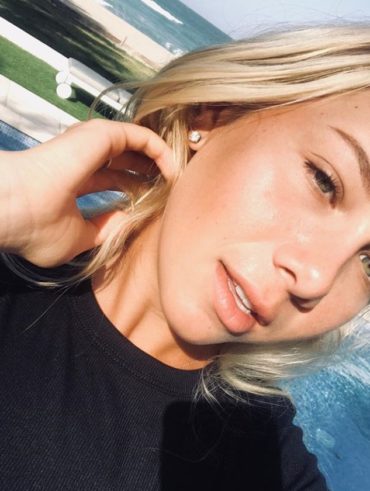 Amanda Anisimova beauty selfie – Hot Tennis Babes