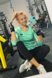 Katerina Siniakova Gym Selfie