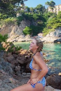 Laura Pigossi Hot Bikini